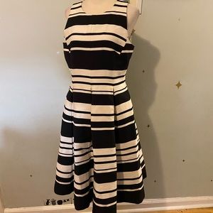 Kate Spade black and white silk blend striped cocktail dress w/ pockets•size 10